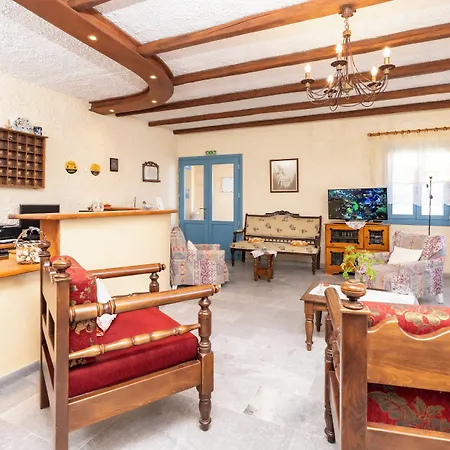 Agnadi Aparthotel