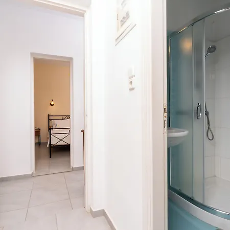 Agnadi Aparthotel