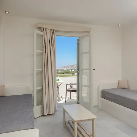 Agnadi Lägenhetshotell Agia Anna (Naxos)