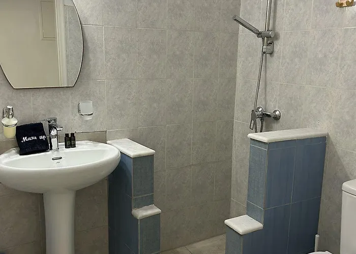 Agnadi 公寓式酒店 2*