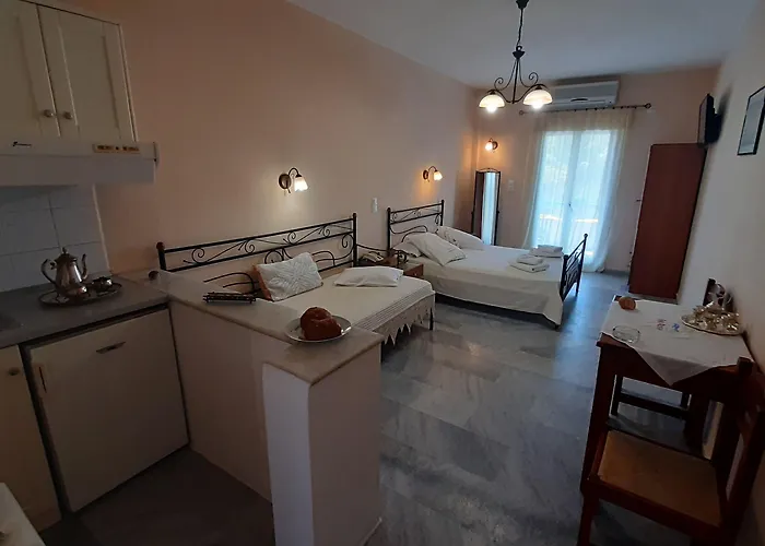 Agnadi Aparthotel Agia Anna (Naxos)